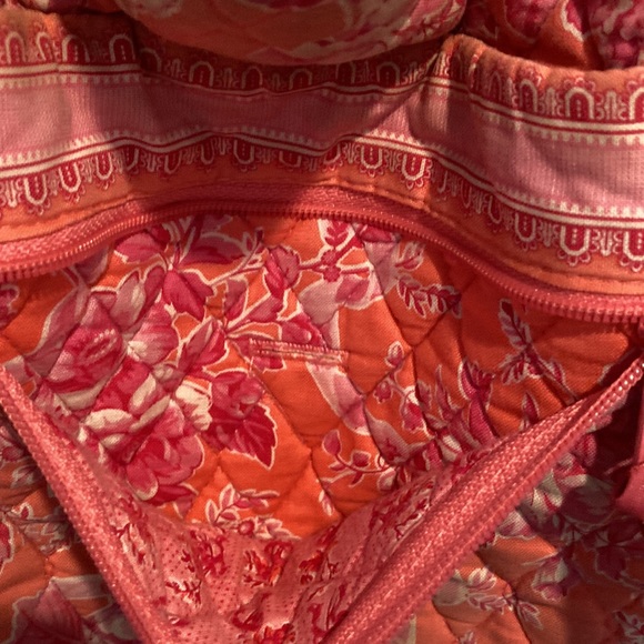 Vera Bradley Crossbody Pink Purse - Picture 4 of 11